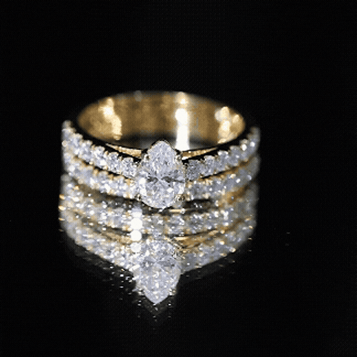 Certified Lab Grown Diamond Engagement Ring With Wedding Band