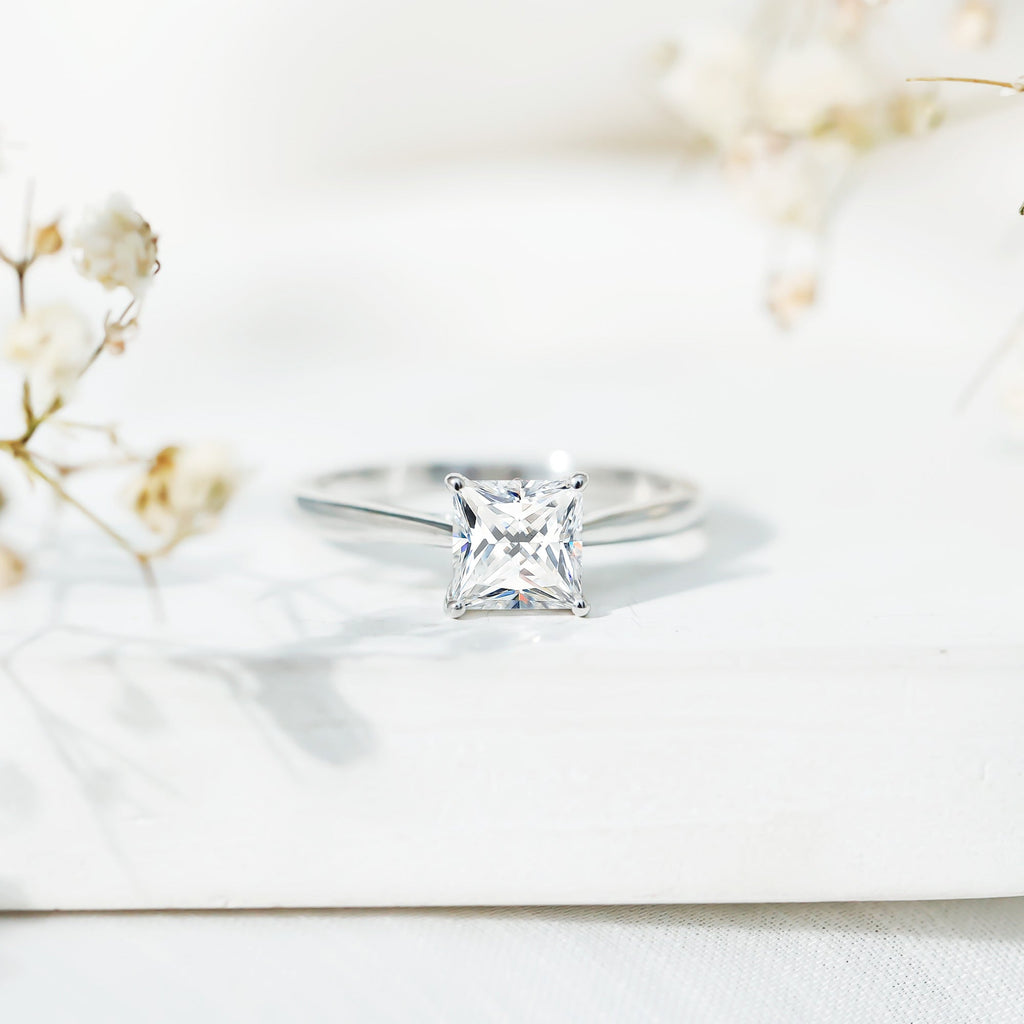 Solitaire 2 Carat Princess Cut Lab Grown Diamond Engagement Ring with IGI Certificate