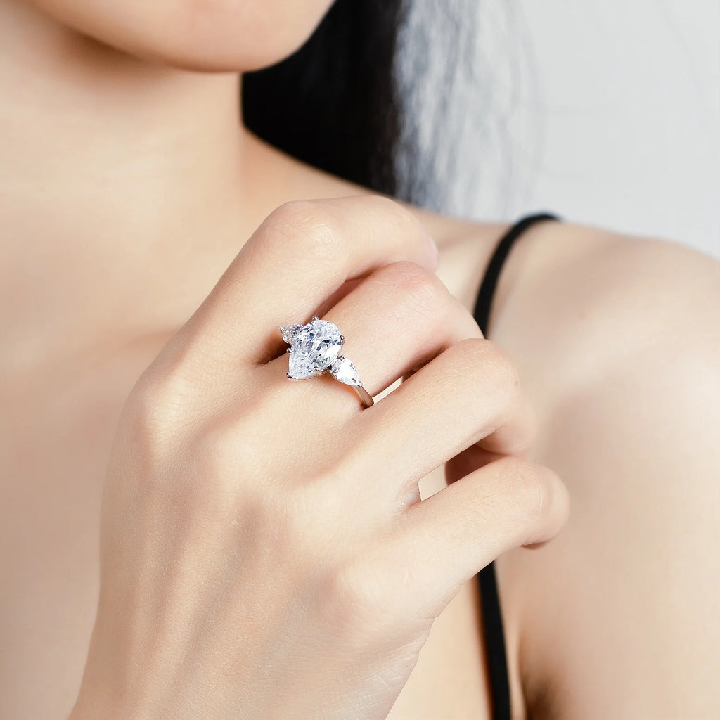 S925 Rhodium Plated Silver 4CT D Color Moissanite Three Stone Teardrop Engagement Ring for Women, Exquisite Jewelry
