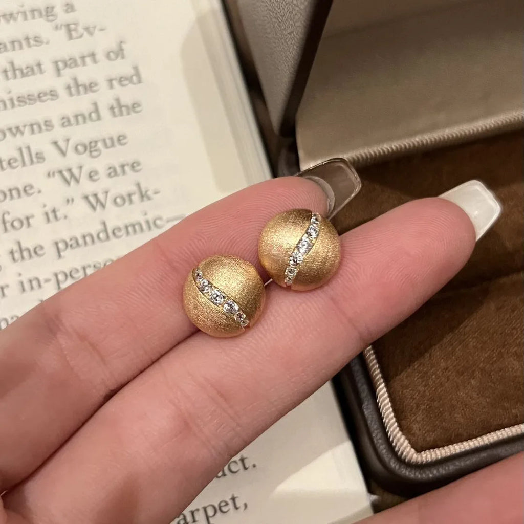 Fashion and luxurious brushed round earrings for women new  in simple diamond studded wave small beans earings stud jewelry