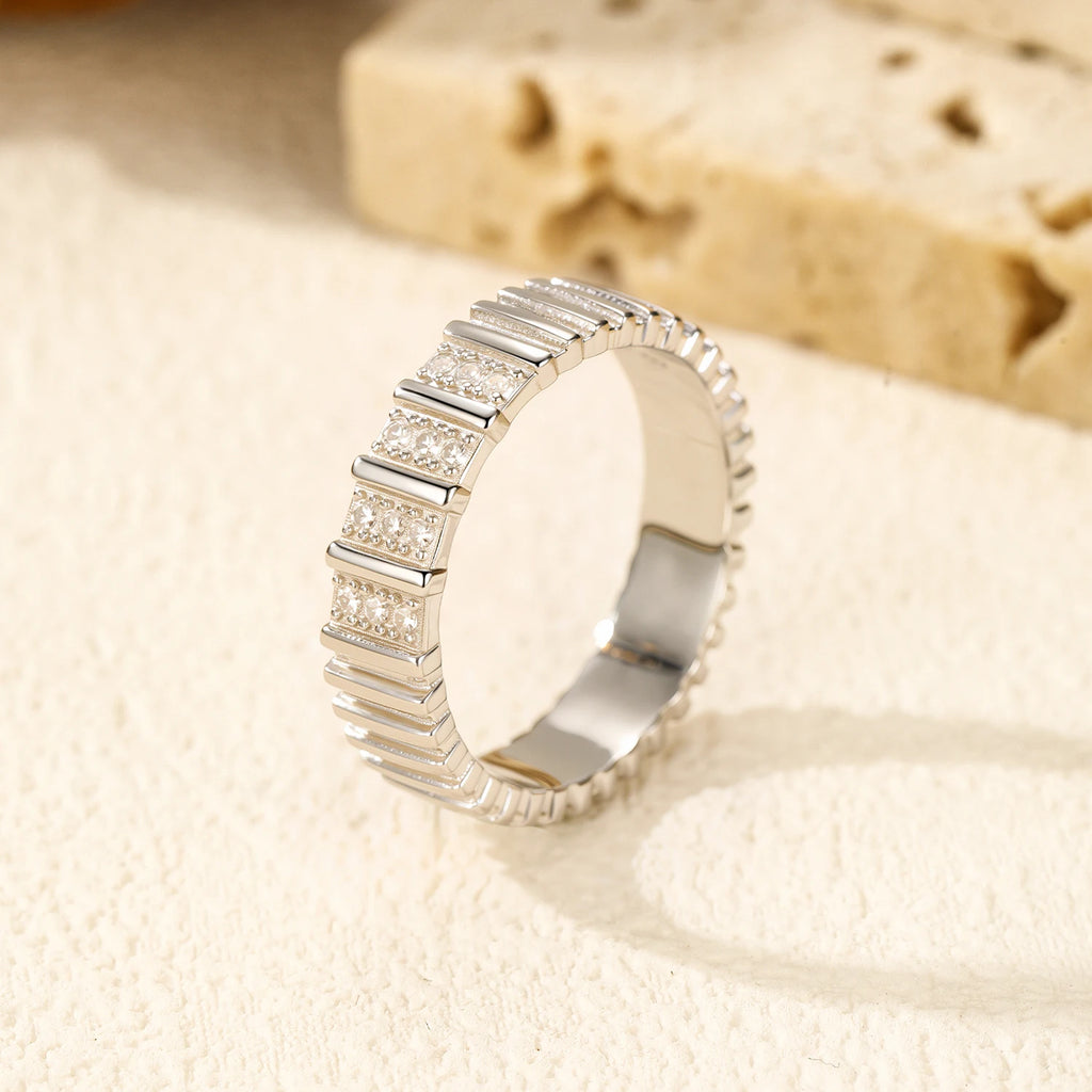 MODIAN Exquisite D Color Moissanite Ring 925 Sterling Silver Fashion Stackable Eternity Band Rings For Women Fine Jewelry