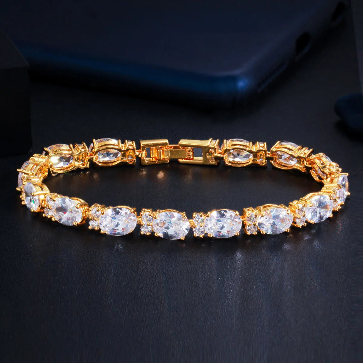 Pera Fashion Summer Style Light Blue Crystal Tennis Bangles for Women Silver Color Big Round Cubic Zirconia Link Bracelets B107