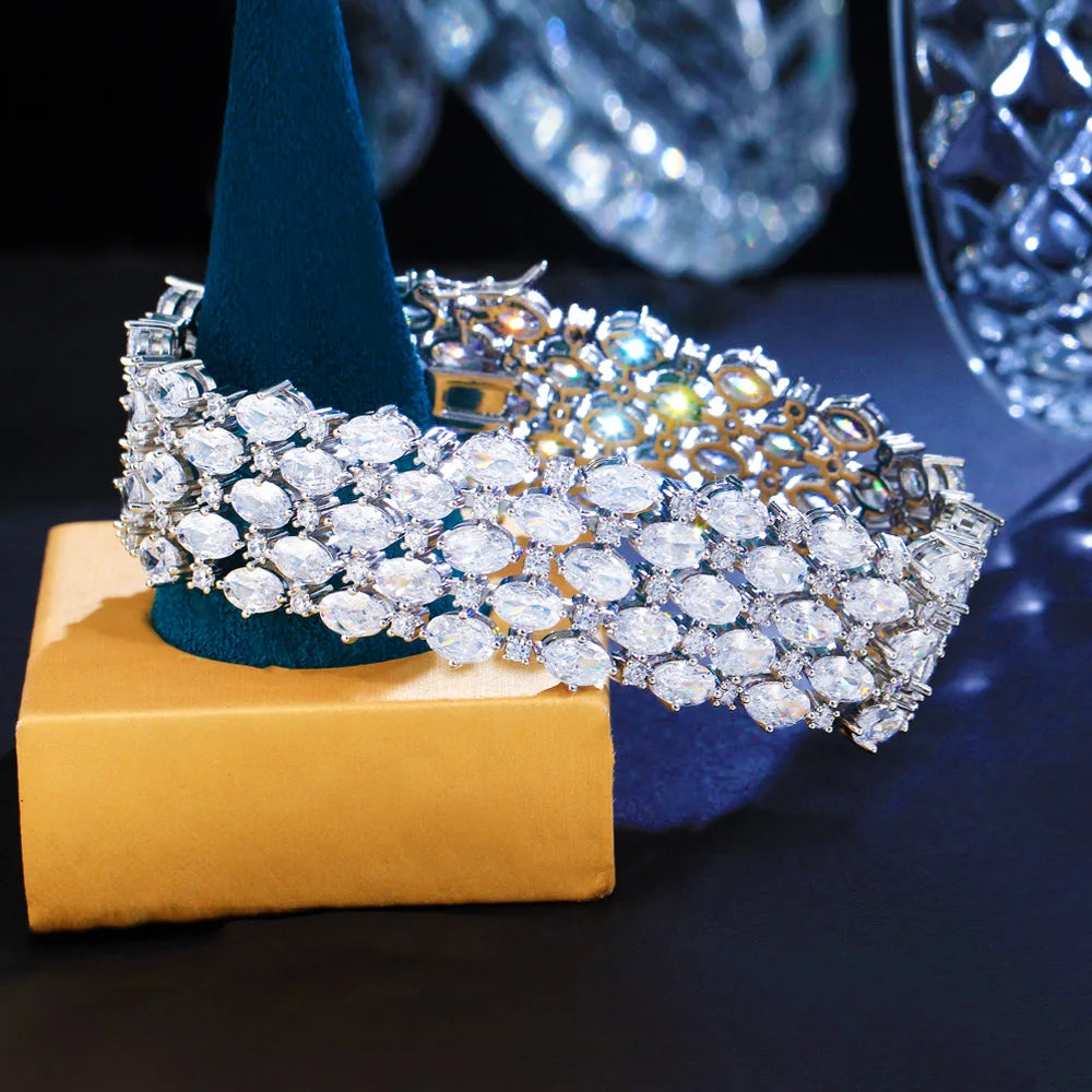 Pera High Quality Shiny Oval CZ Paved Large Wide Bridal Wedding Banquet Bracelets Bangles for Women Party Jewelry Gift B245