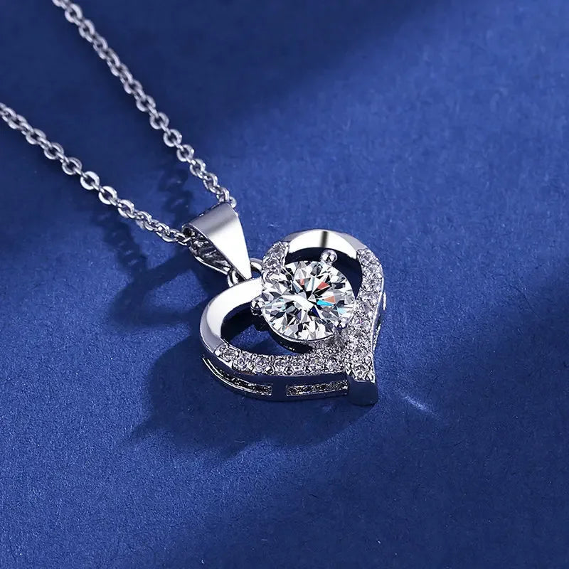 PT950 Heart-Shaped Pendant Necklace for Women, Moissanite Pendant Wholesale