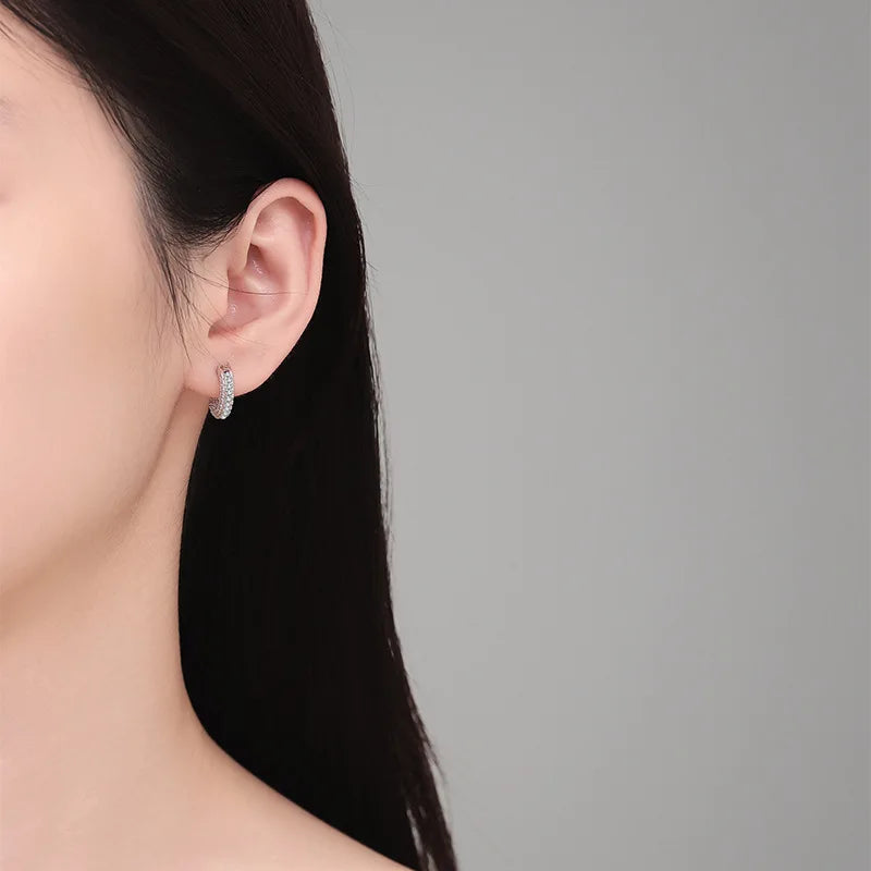 PT950 Platinum Inlaid 0.7 Carat Moissanite Earrings Light Luxury Versatile Women's Earrings Diamond Earrings PT950 Imprint