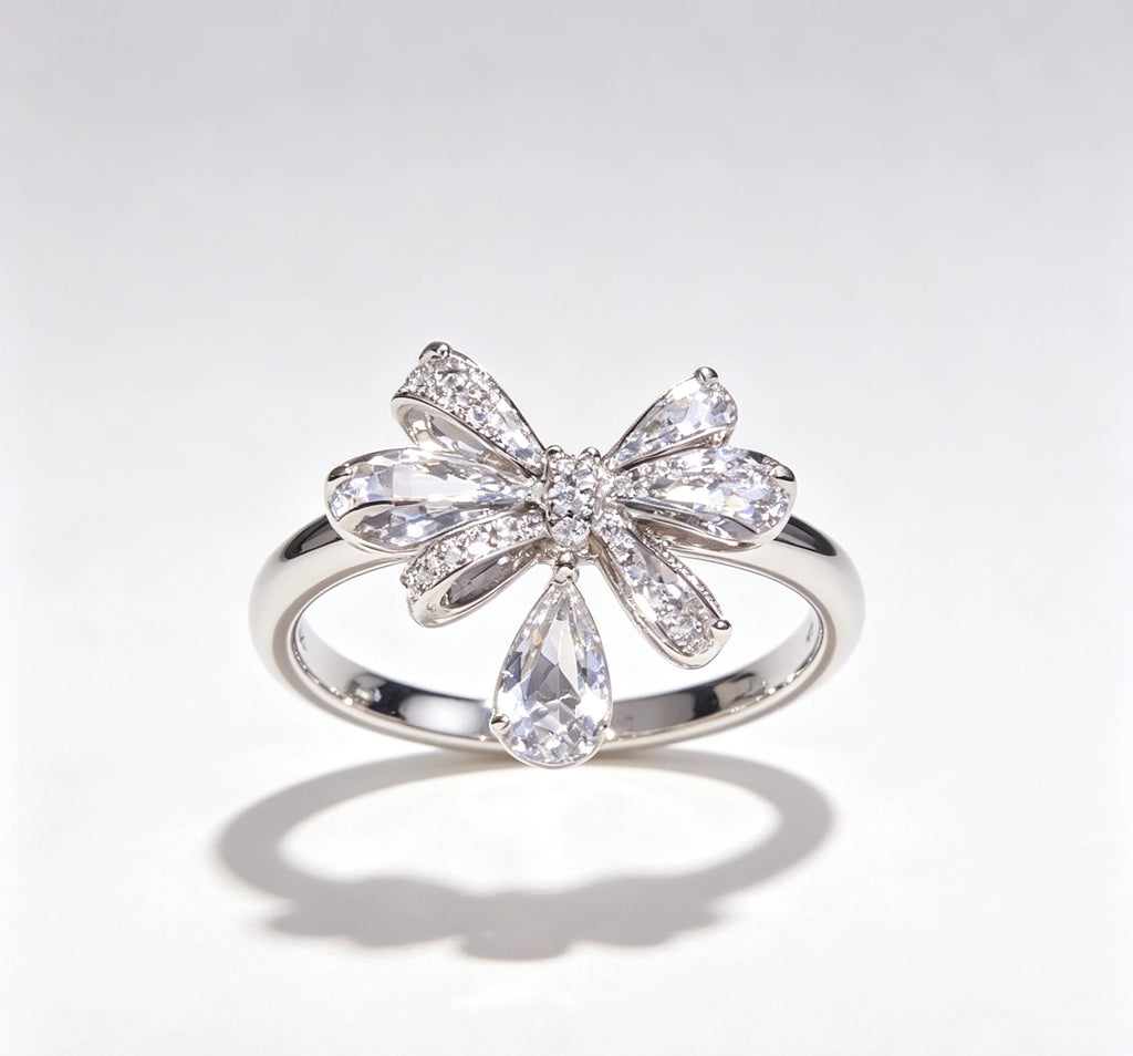 Waterdrop ring for women with adjustable opening. Luxurious yet understated style. Giving a gift to friend