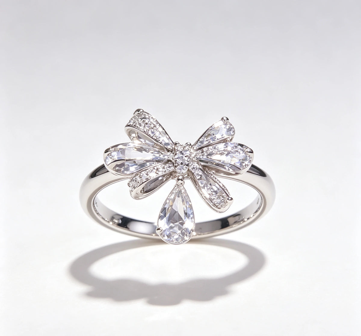 Waterdrop ring for women with adjustable opening. Luxurious yet understated style. Giving a gift to friend