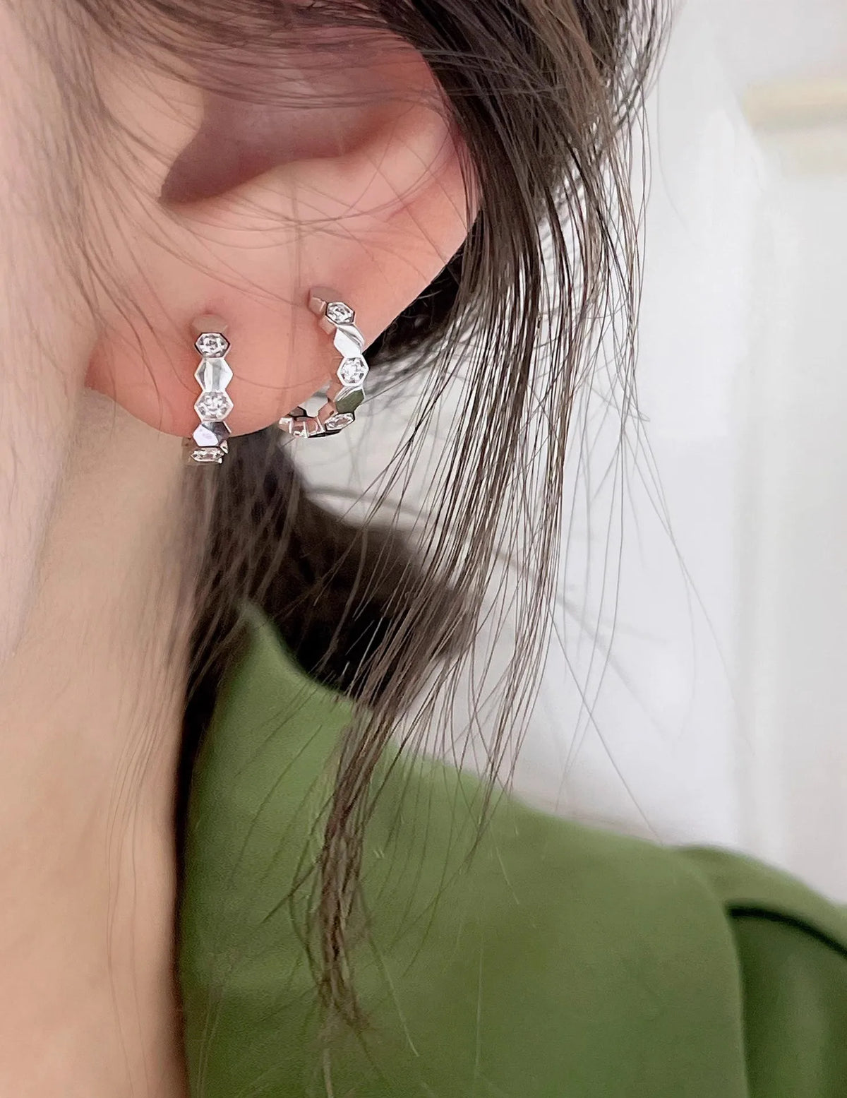 925 Sterling Silver Simple Luxury 18K Gold Plated Earrings Rose Gold White Gold Fashionable Ear Piercing Accessory for Women