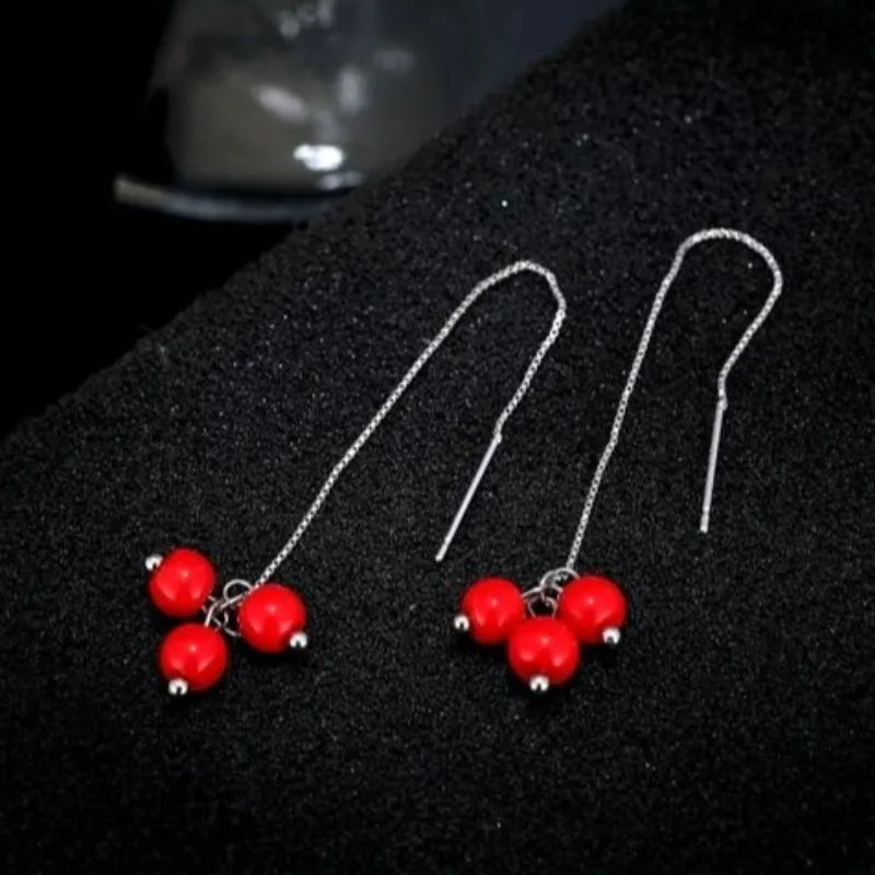 Exquisite, Fashionable and Versatile Red Long Earrings, Suitable for Daily Wear and Earrings.