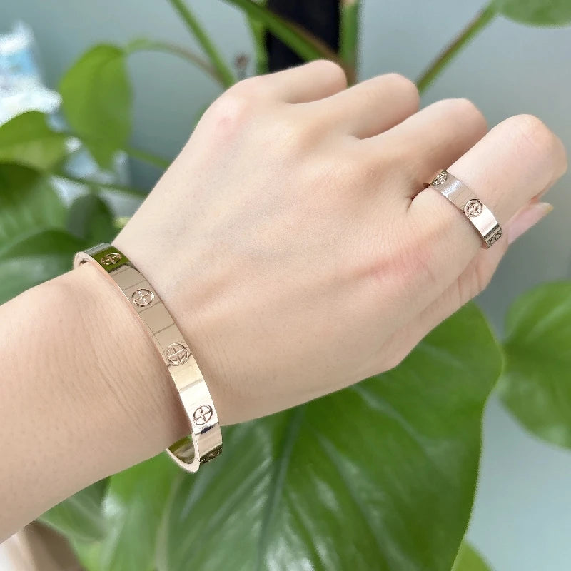Luxury Brand Jewelry Fashion Stainless Steel Charm Luxury Jewelry LOVE Bangle SCREW Cartierred Bracelets