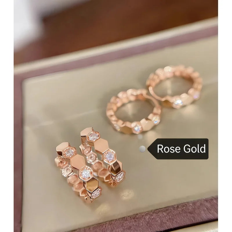 925 Sterling Silver Simple Luxury 18K Gold Plated Earrings Rose Gold White Gold Fashionable Ear Piercing Accessory for Women