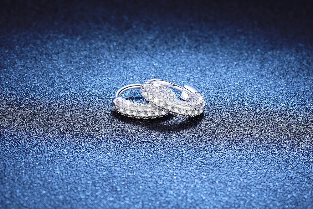 PT950 Platinum Inlaid 0.7 Carat Moissanite Earrings Light Luxury Versatile Women's Earrings Diamond Earrings PT950 Imprint